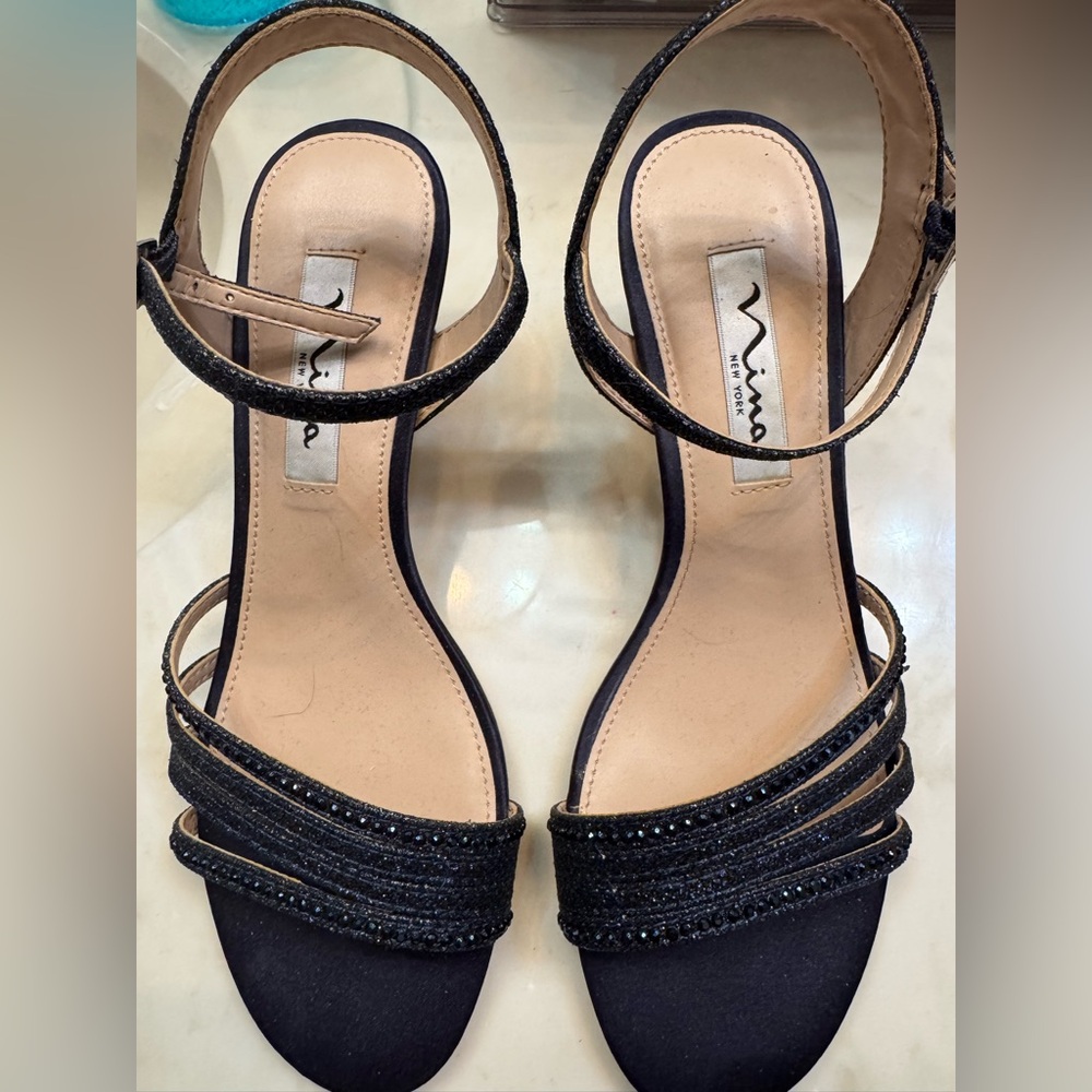 Nina Navy sparkly Strappy Women's Sandals size 6.5 worn once!